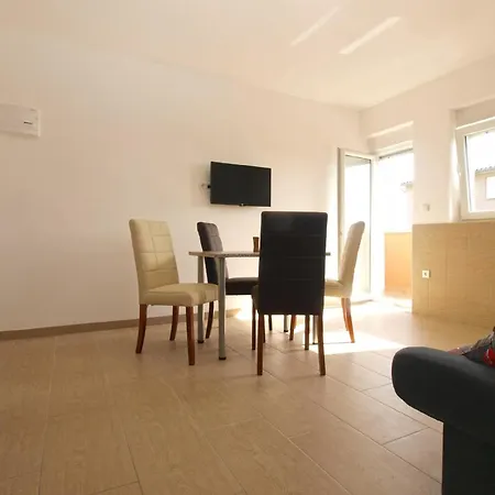 Fuer 3 Personen Ca 35 Qm In Liznjan, Istrien Suedkueste Von Istrien Apartment Liznjan