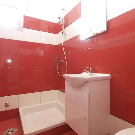 Apartment Fuer 3 Personen Ca 35 Qm In Liznjan, Istrien Suedkueste Von Istrien Liznjan