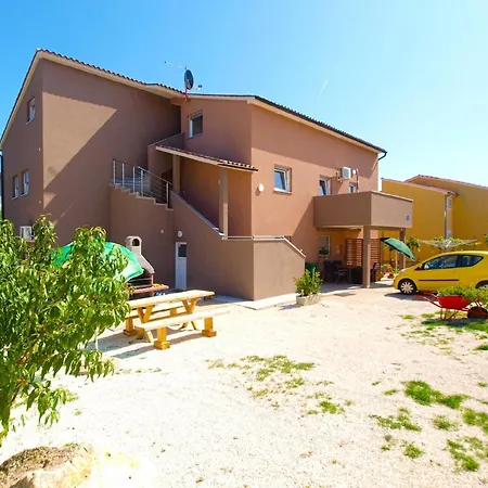 Fuer 3 Personen Ca 35 Qm In Liznjan, Istrien Suedkueste Von Istrien Apartment *