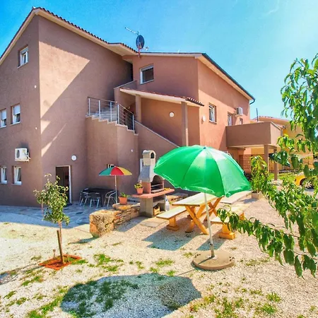 Fuer 3 Personen Ca 35 Qm In Liznjan, Istrien Suedkueste Von Istrien Apartment Liznjan